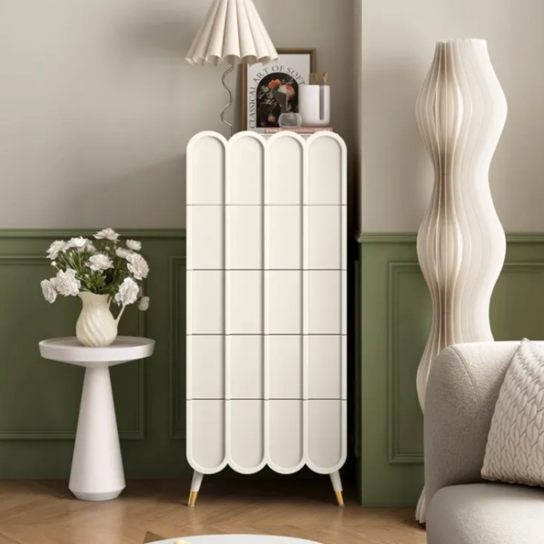 خزانة علي الطراز الفرنسي