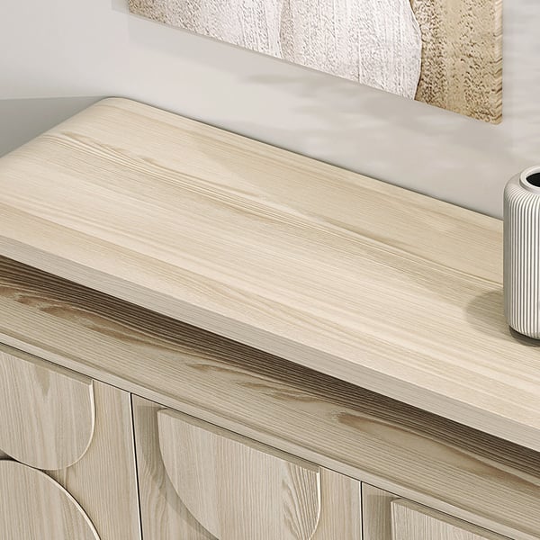 خزانة منزلية بتصميم راقي