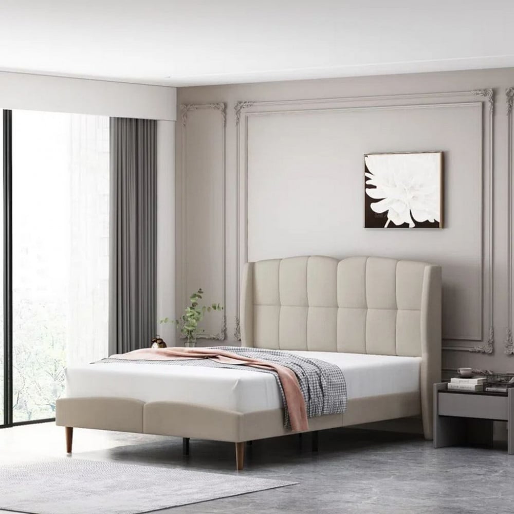 سرير نوم بتصميم مميز