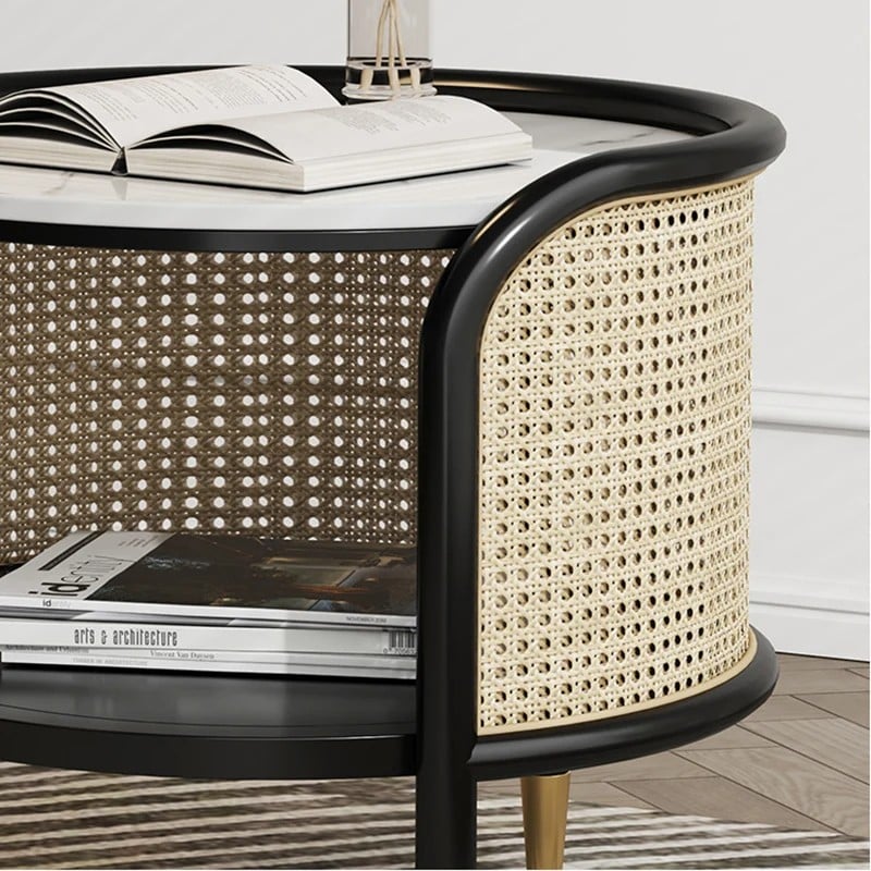 طاولة جانبية بتصميم بوهيمي انيق