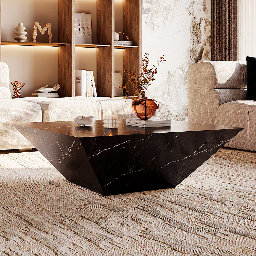 طاولة الميثاق المميزة