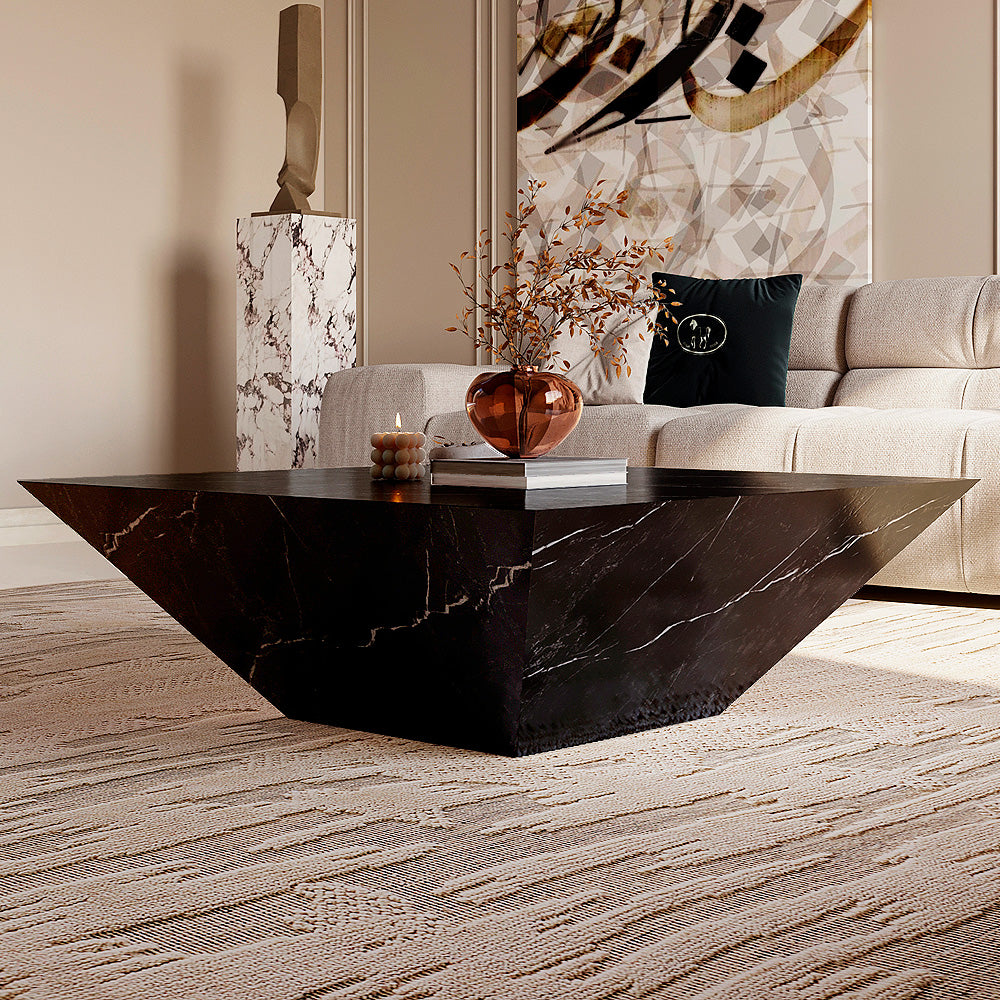 طاولة الميثاق المميزة