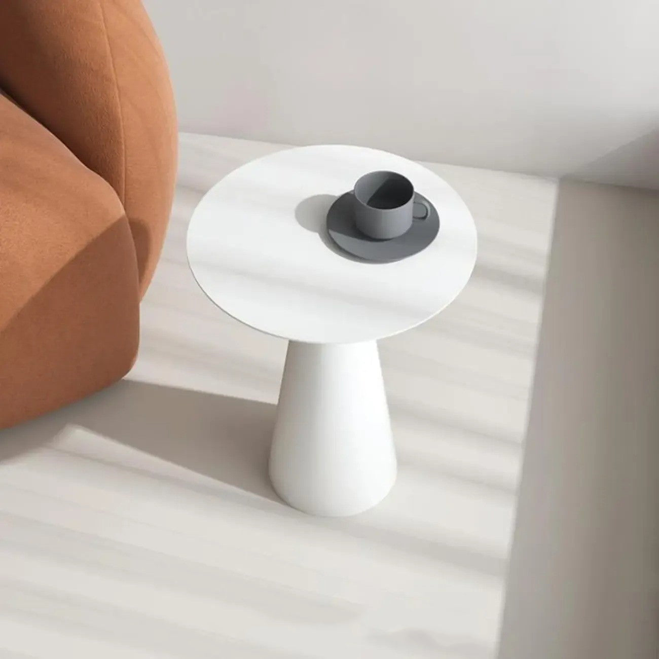 طاولة ستيل الجانبية