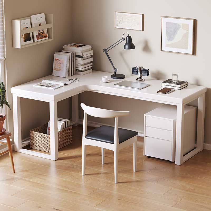 مكتب خشبي للدراسة