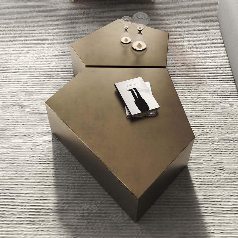 طاولة ستيل المميزة