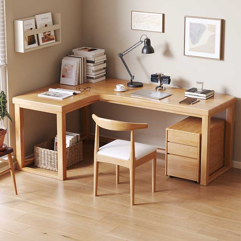مكتب خشبي للدراسة