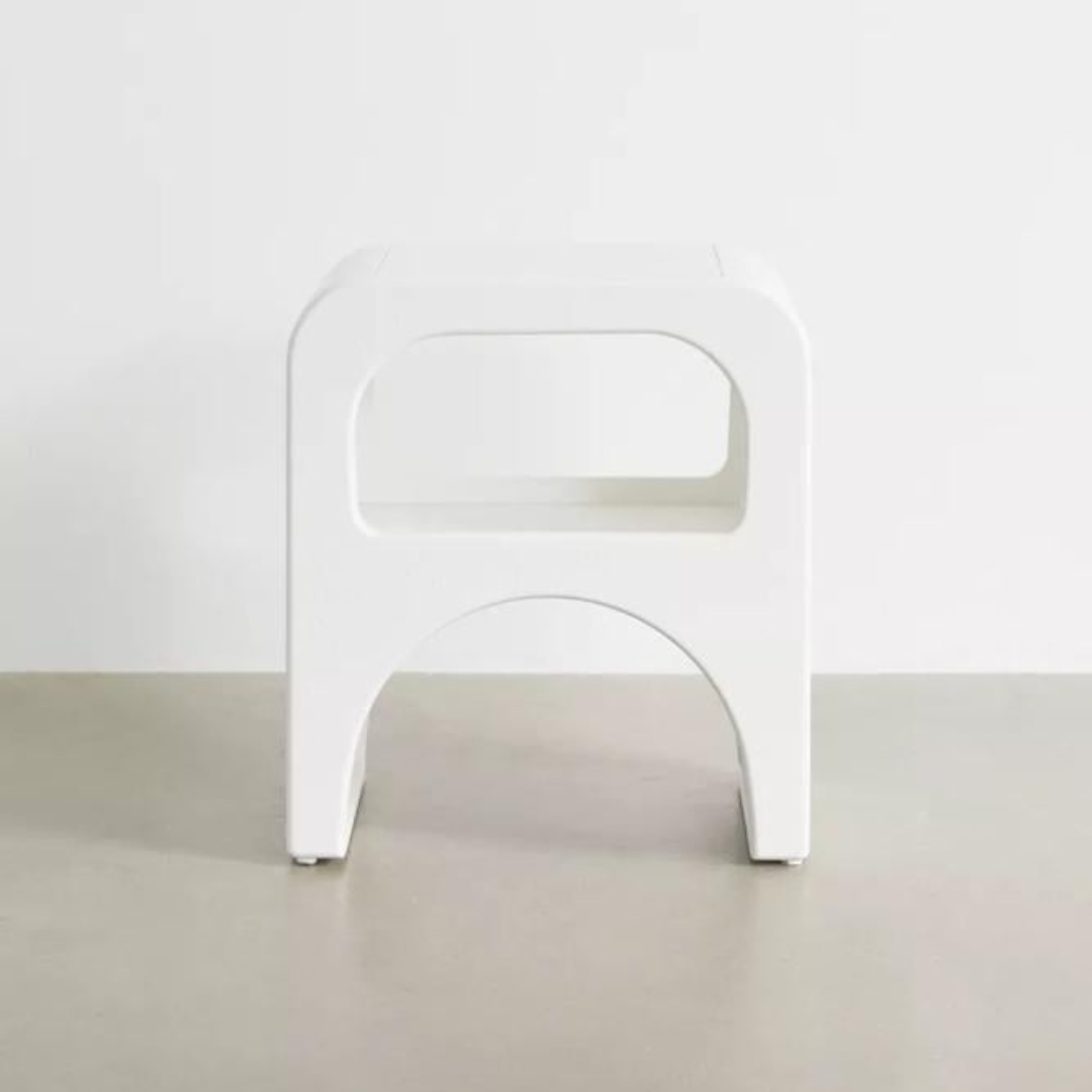 طاولة سكاي الجانبية