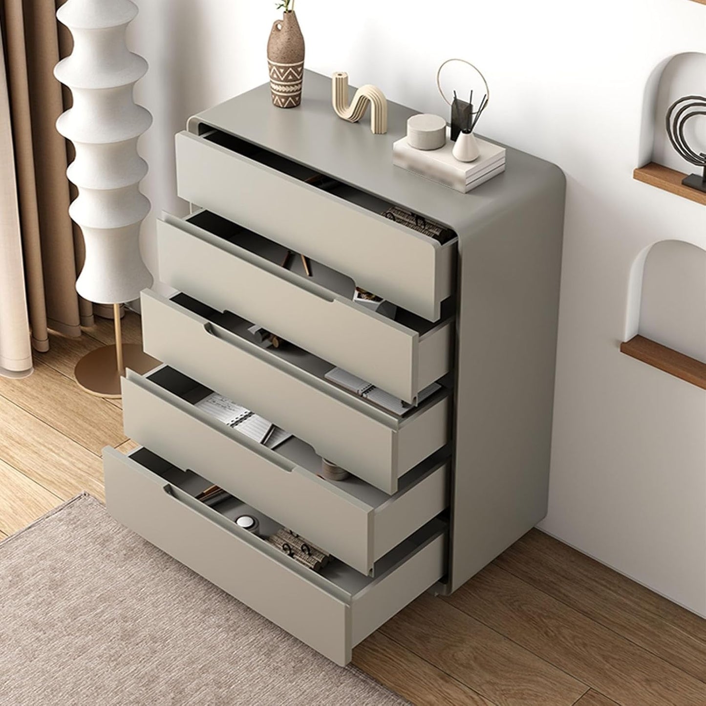 خزانة متعددة المساحات