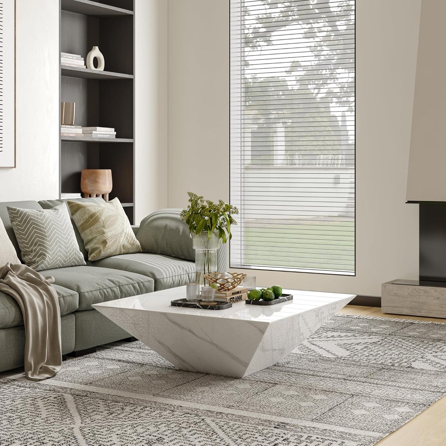 طاولة الميثاق المميزة