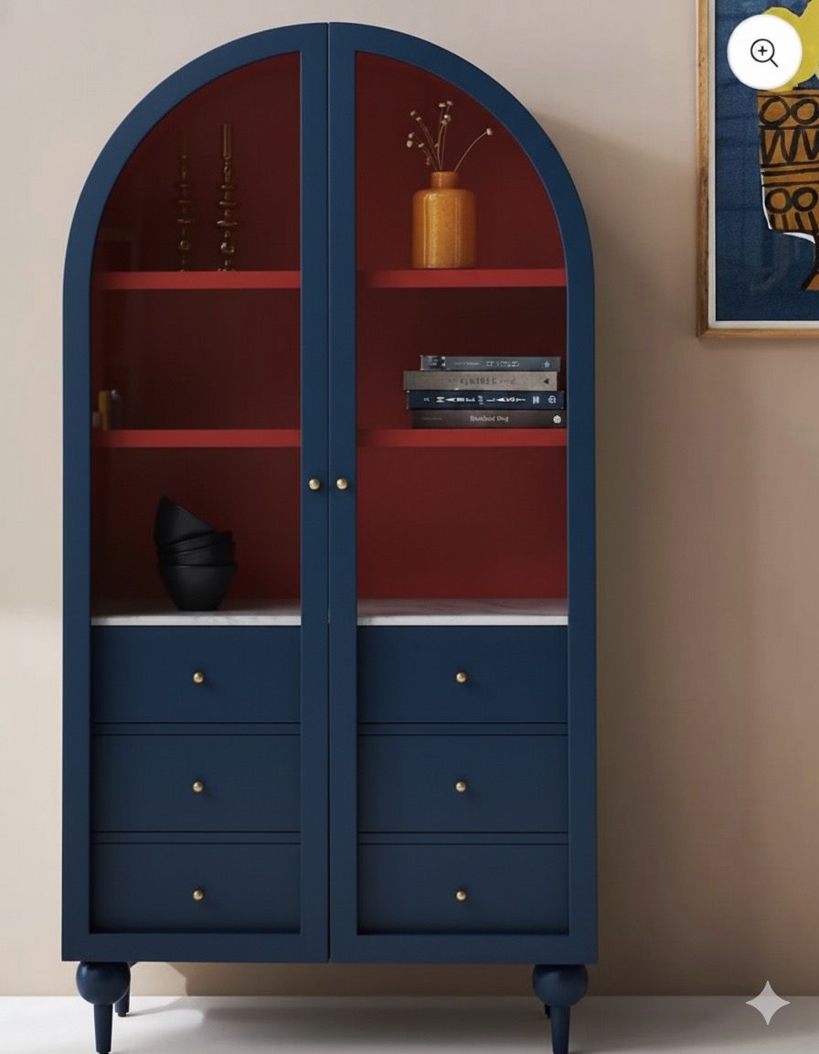 خزانة خشبية فاخرة