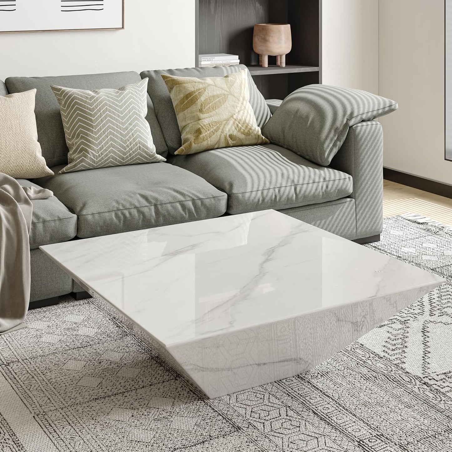 طاولة الميثاق المميزة