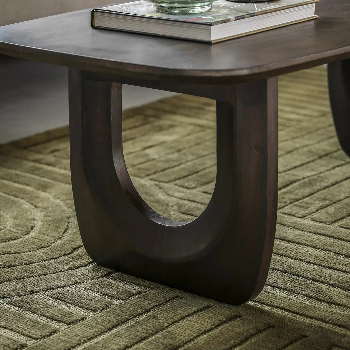 طاولة قهوة بتصميم راقى