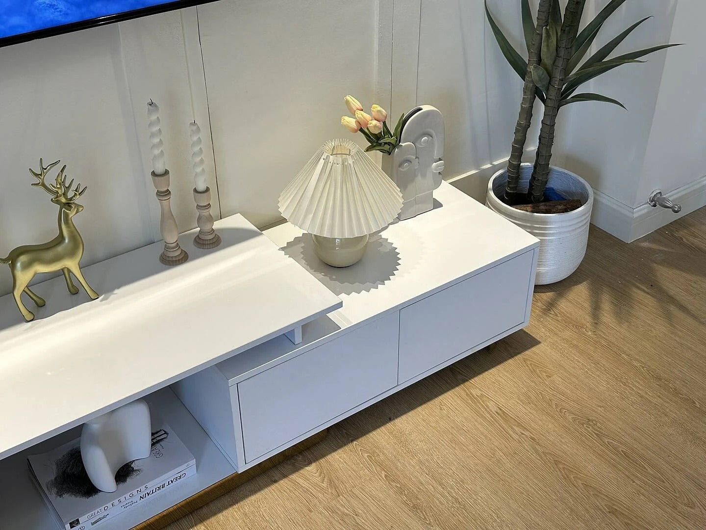 طاولة تلفاز تيرا مودرن